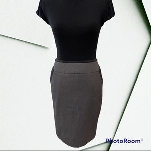 🌹 2/$20 Worthington gray pencil skirt